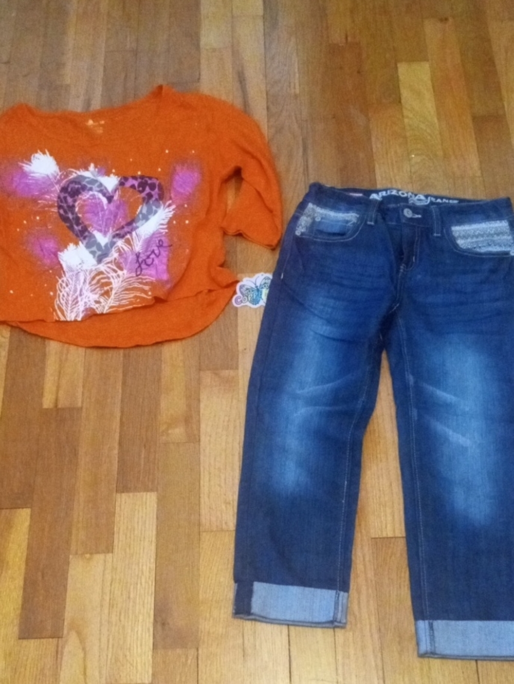 NWT Arizona Girls 10 Orange Heart Graphic Top and denim capri jeans